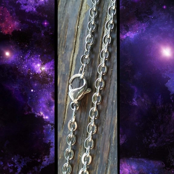 🖤 The Hermit- Stainless Tarot Card Necklace - Picture 3 of 6